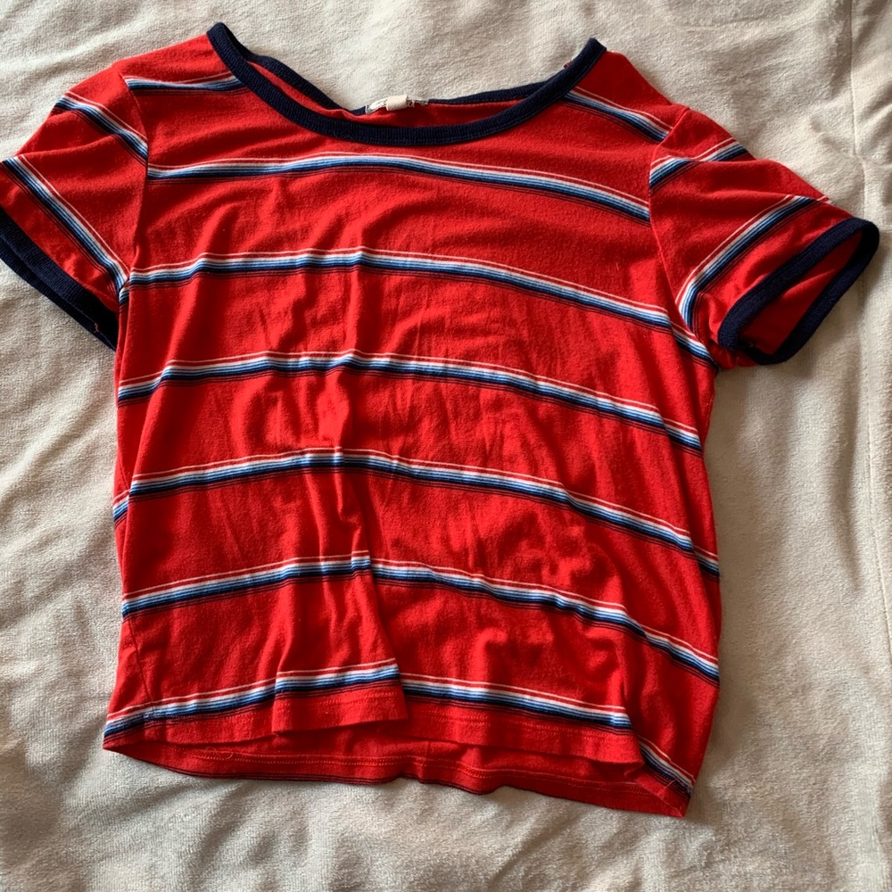 Shirt sleeve cropped top size S